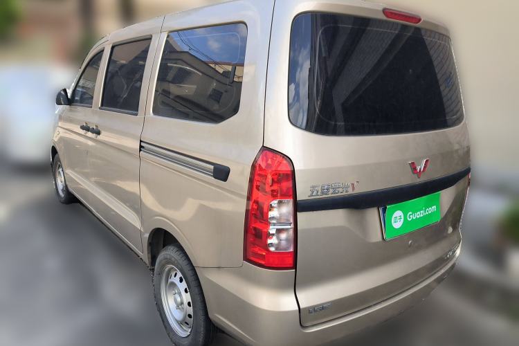 Used Wuling Hongguang V 2022 1.5L Jingqu Version Hydraulic Power Steering LAR