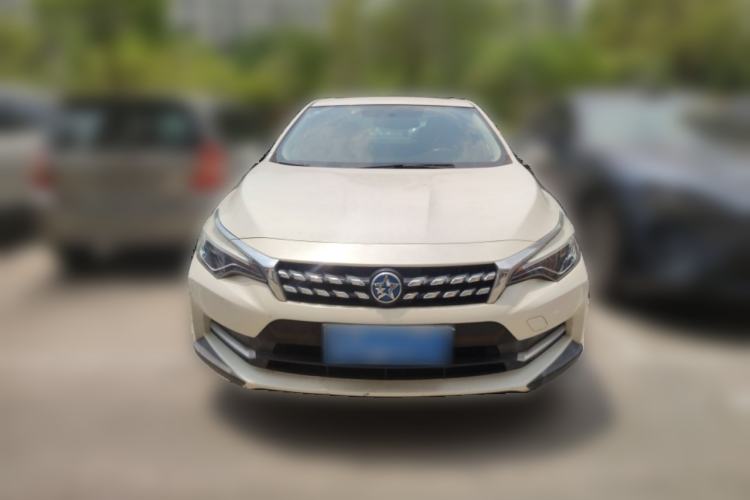 Used Venucia D60 2018 1.6L CVT Smart Connect Elite Edition
