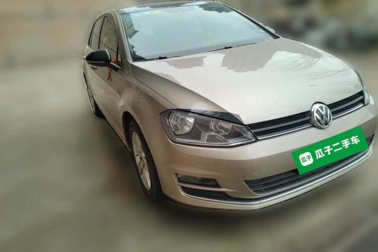 Used Volkswagen Golf 2017 1.6L Automatic Comfort Million-Vehicle Anniversary Edition
