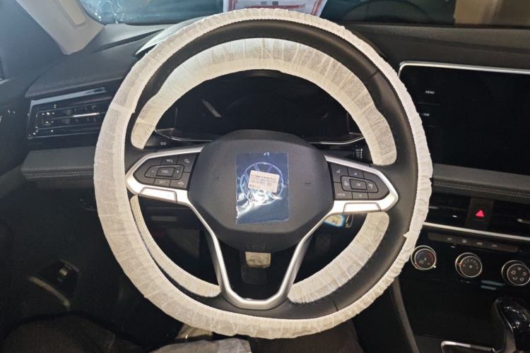 Used Volkswagen Sagitar 2025 Facelift 200TSI DSG Flyover Edition
