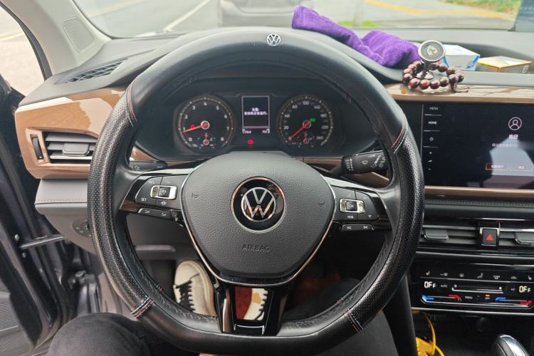 Used Volkswagen Tharu 2020 280TSI Two-Wheel Drive Luxury Edition China VI Standard Steering Wheel
