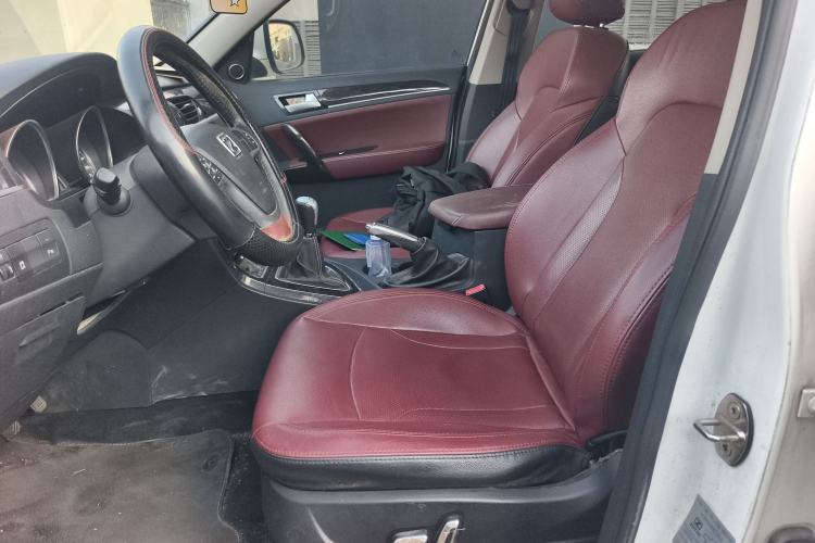 Used Zotye T600 2015 Family Edition 2.0T Manual Luxury Version Left Front Seat