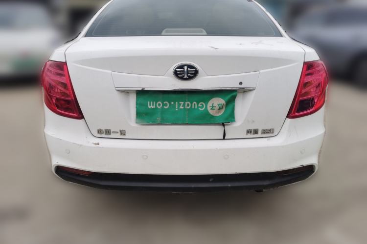 Used Bestune B50 2013 1.6L manual luxury version
