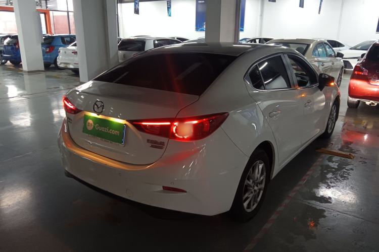 Used Mazda 3 Axela 2019 Cloud-Controlled Sedan 1.5L Automatic Luxury Model China VI Standard Rear Right 45 Deg