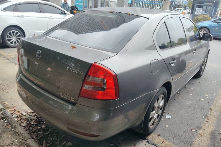 Used Skoda Octavia 2015 Classic Model 1.6L Automatic Yijie Version Rear Right 45 Deg