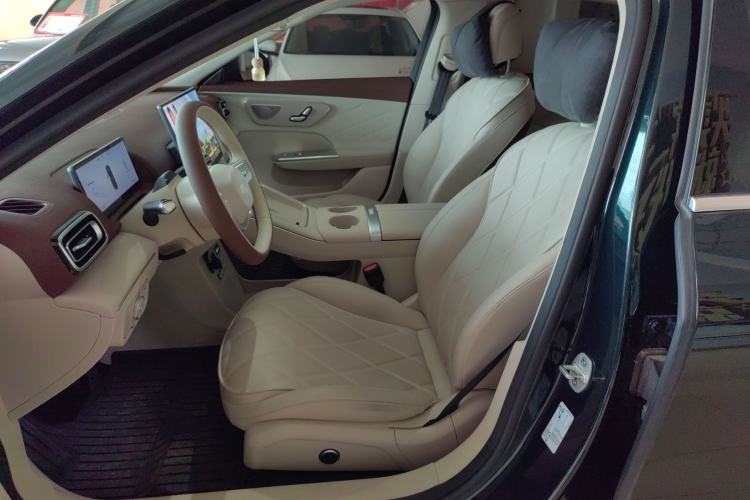 Used Chery Fulwin A9L 2025 Model, Four-Wheel Drive High-Energy Peak Edition