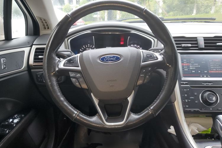 Used Ford Mondeo 2013 2.0L GTDi 200 Fashion Edition
