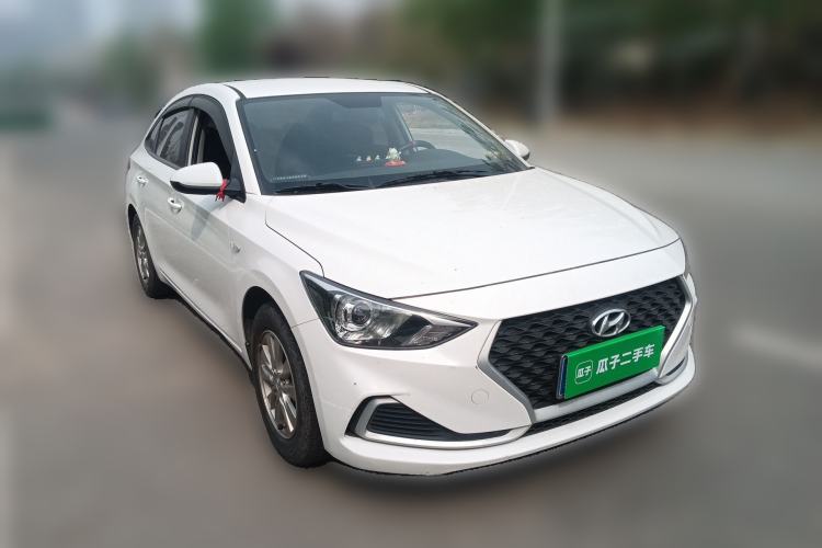 Used Hyundai Celesta 2020 1.6L Automatic GL Enjoyable Edition Front Right 45 Deg