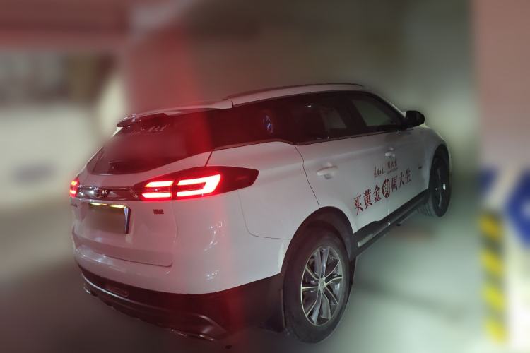 Used Geely Auto Emgrand X7 Sport 2020 1.8TD DCT Two-Wheel Drive Smart Connect 4G-Enabled Version Rear Right 45 Deg