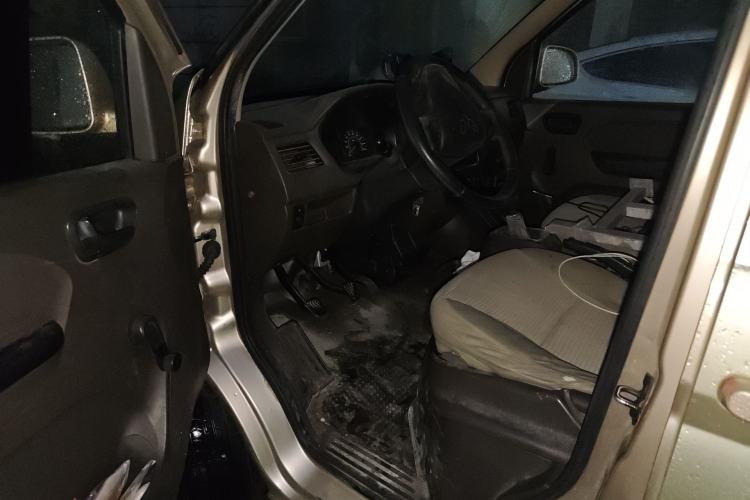 Used Wuling Rongguang 2014 1.2L S Base Model Driver Seat