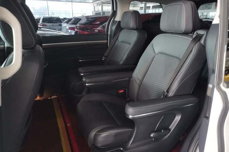 Used GAC Trumpchi M8 2023 Lingxiu Series 390T Luxury Edition
