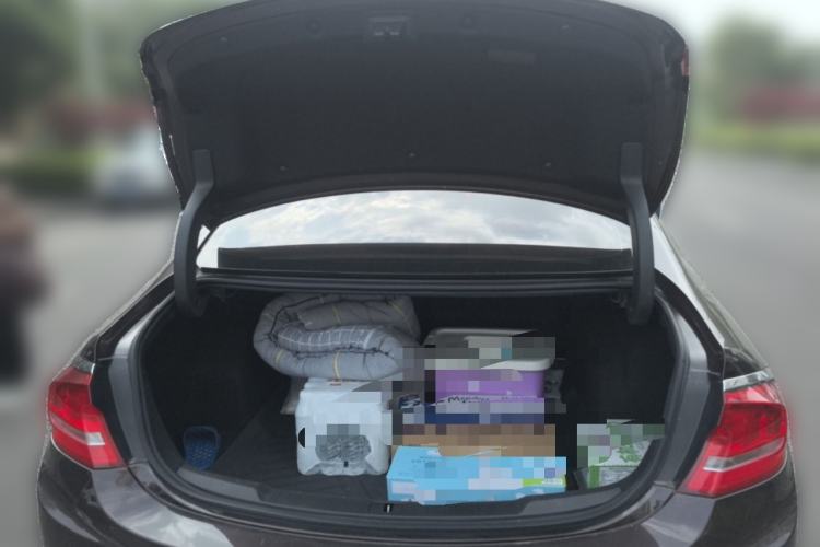 Used Buick LaCrosse 2018 28T Luxury Model Trunk