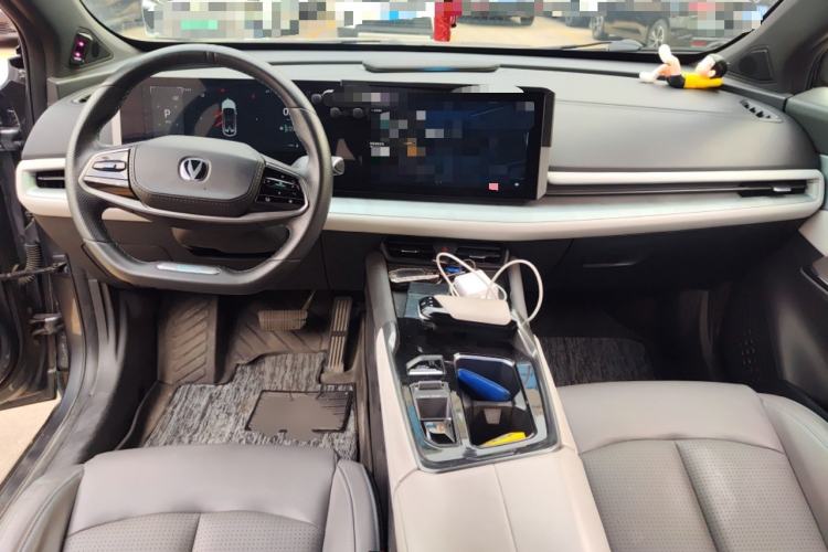 Used CHANGAN UNI-T 2023 Second-Generation 1.5T Prestige Model Center Console