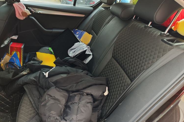 Used Skoda Octavia 2018 1.6L Automatic Luxury Edition Left Rear Seat