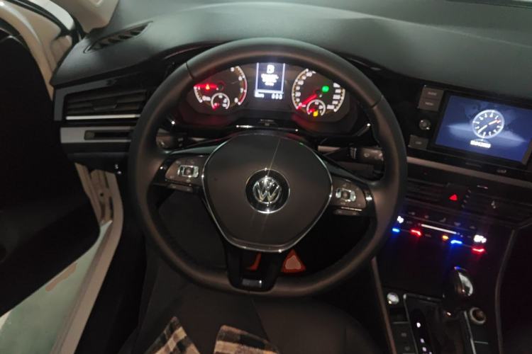 Used Volkswagen Bora 2020 1.5L Automatic Elite Version Steering Wheel