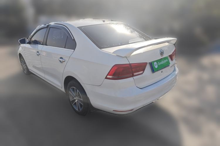 Used Volkswagen Santana 2015 1.6L Manual Fashion Edition