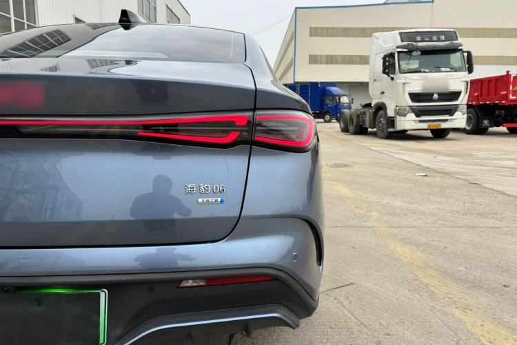 Used BYD Seal 06 New Energy 2025 DM-i Smart Drive 120KM Deluxe Model Exterior 9