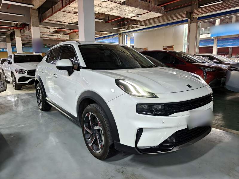 Used Lynk & Co 06 EM-P 2022 PHEV 84 km Range Pro Version — 3