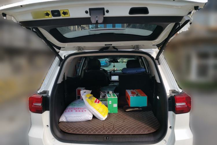 Used Roewe RX8 2019 30T Smart Connectivity Two-Wheel Drive Supreme Flagship Edition