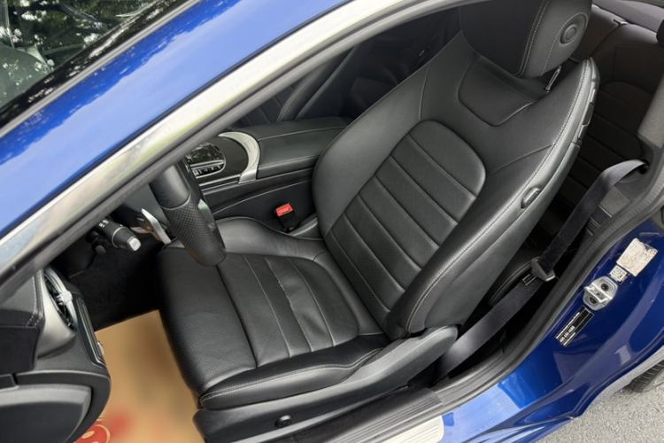 Used Mercedes-Benz C-Class 2020 C 260 Coupe Interior 6