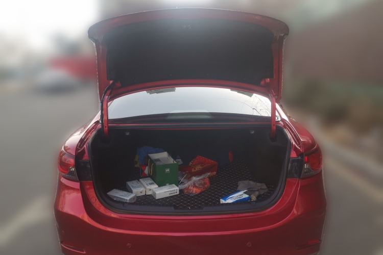 Used Mazda Atenza 2014 2.0L Blue Sky Luxury Edition