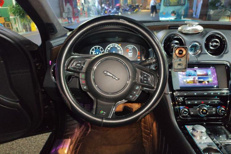 Used Jaguar XJ 2016 XJL 3.0 SC Two-Wheel-Drive Elegant Business Edition