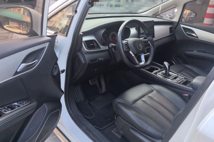 Used BYD Song MAX 2021 Upgraded Model 1.5T Automatic Luxury 6-Seater Interior 3