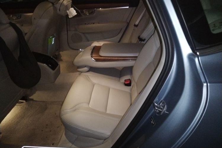 Used Volvo S90 2019 T5 Prestige Edition
