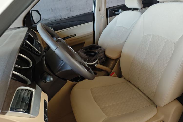 Used Baojun 730 2016 1.5L Manual Value Edition 7 Seats China V Emission Standard