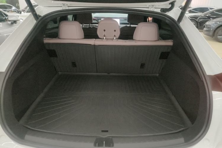 Used ONVO L60 2024 60 kWh Rear-Drive Version
