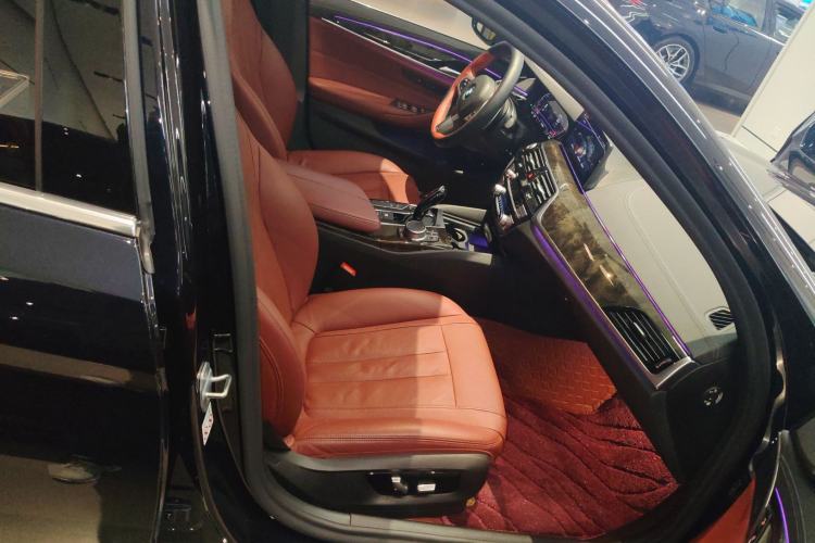 Used BMW 5 Series 2020 530Li Luxury Edition M Sport Package
