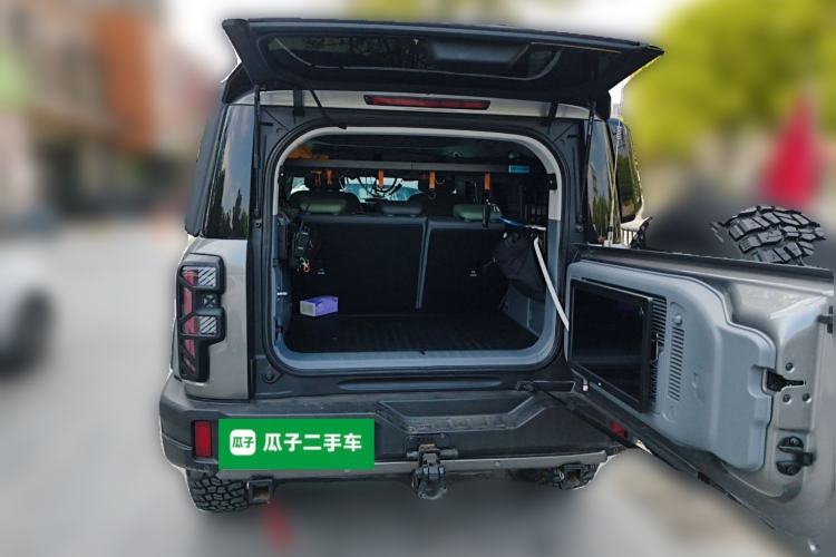 Used BAIC Off-Road BJ40 2024 2.0T All-New Blade Hero Edition Climber
