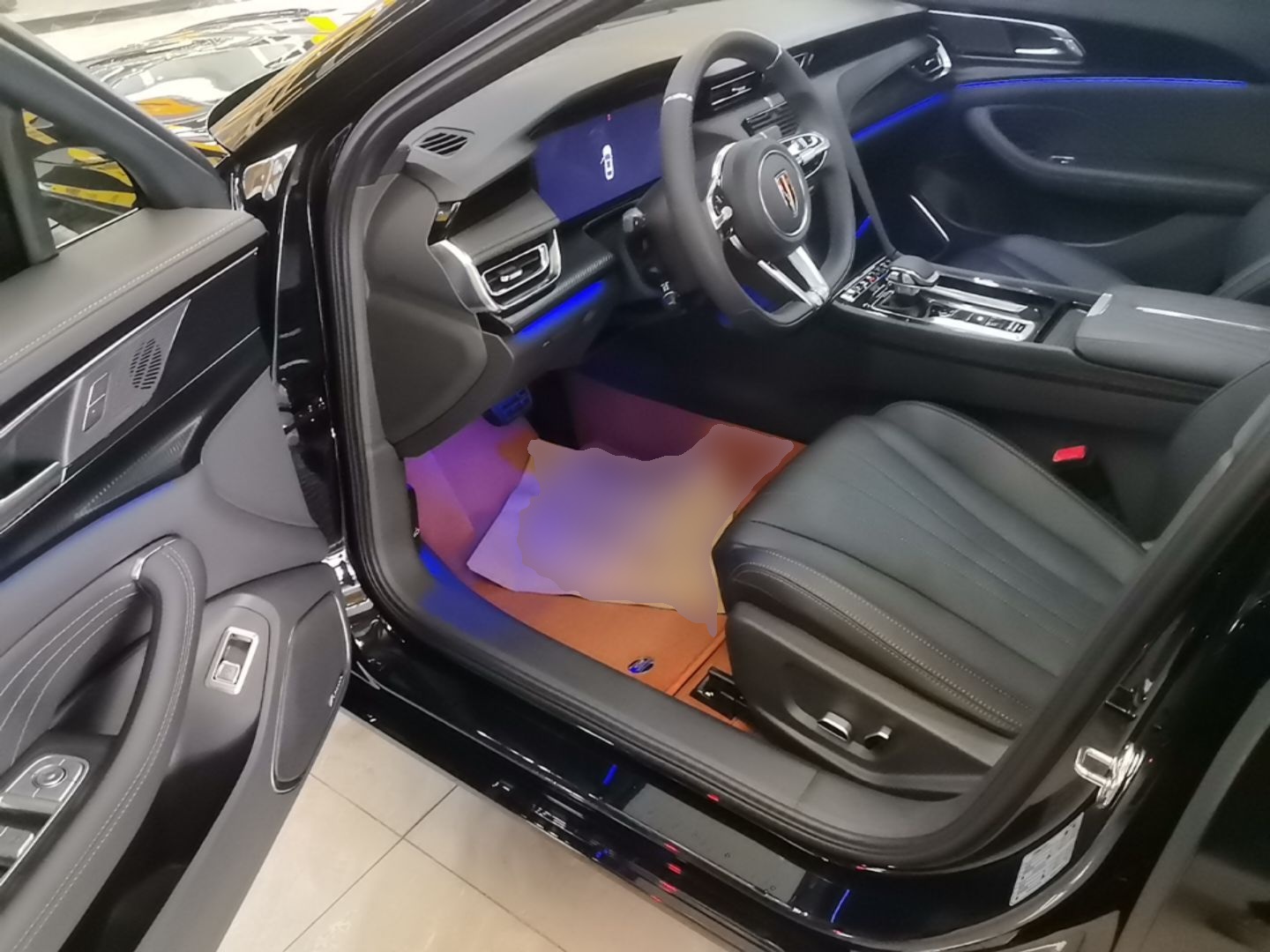 Hongqi H5 2025 Model 2.0T Automatic Xuan Ying 2 Million Units Commemorative Edition — снимка 18