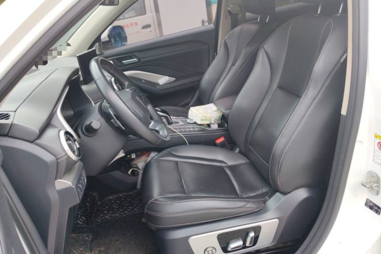 Used Wey VV6 2018 2.0T Two-Wheel-Drive Ultra-Luxury Version China V Standard
