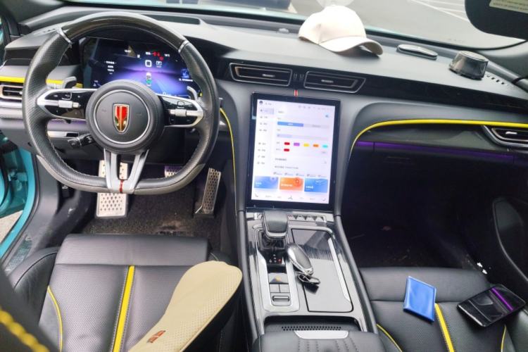 Used Hongqi H6 2023 2.0T ZhiZhen Edition Center Console