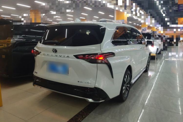 Used Toyota Granvia 2024 2.5L Hybrid Prestige PLUS Four-Wheel Drive Version
