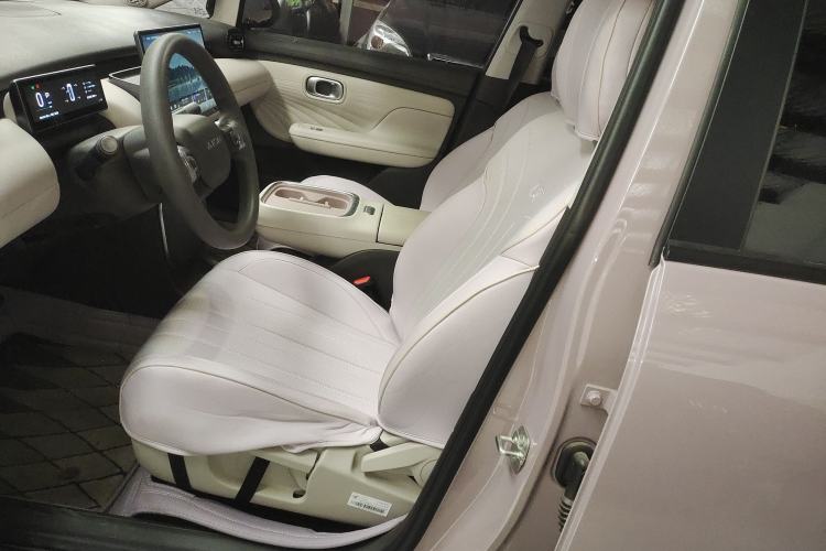 Used AION UT 2025 330 Starlight Edition
