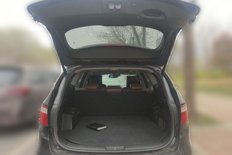 Used Hyundai Grand SantaFe 2013 2.2T 7-Seater Four-Wheel-Drive Flagship Edition Trunk