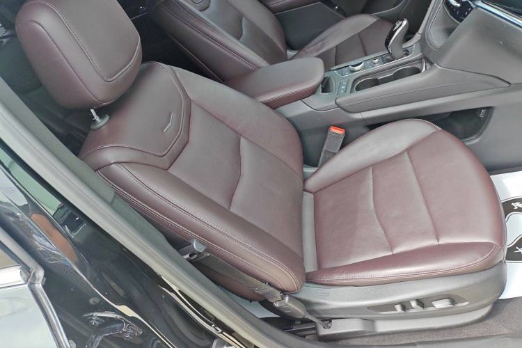 Used Cadillac XT6 2021 2.0T Six-Seater Four-Wheel-Drive Luxury Version