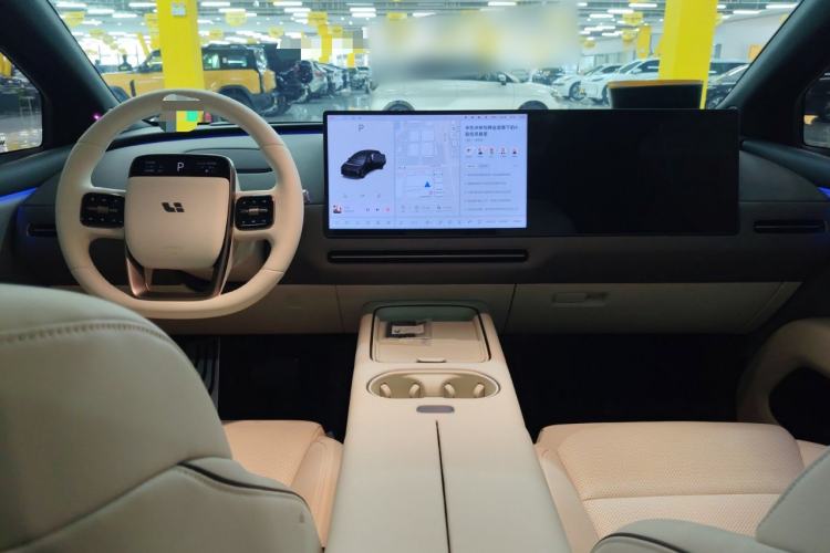 Used Li Auto Li Auto i6 2025 Model Four-Wheel-Drive Standard Type
