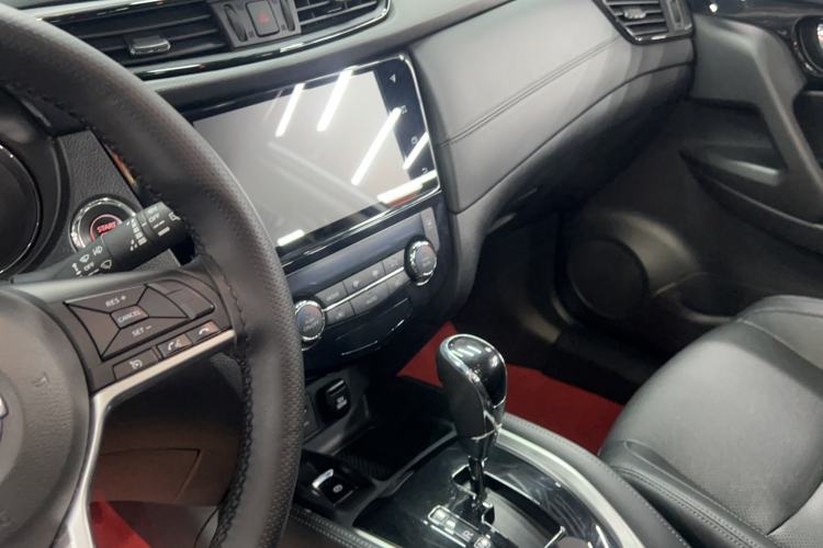 Used Nissan X-Trail 2023 Classic 2.0L Two-Wheel Drive Smart Connect & Comfort Edition