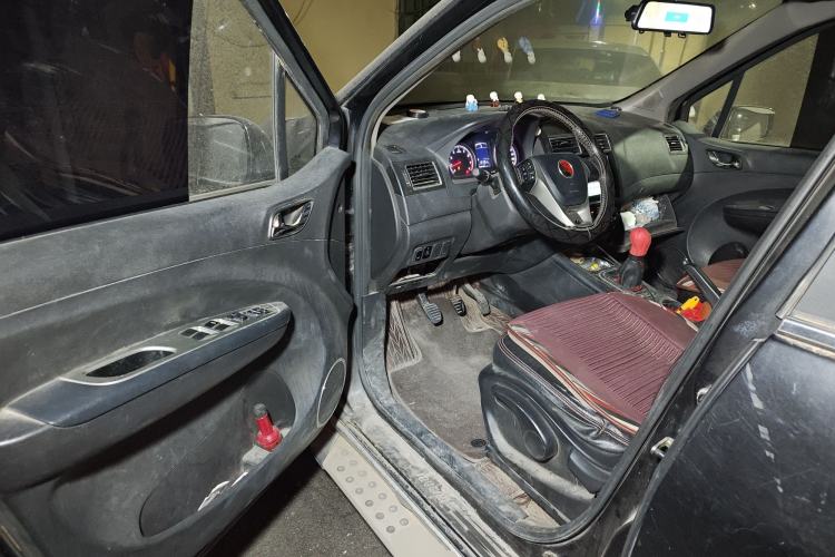 Used FORTHING Joyear X5 2013 1.6L Manual Luxury Model China IV Standard