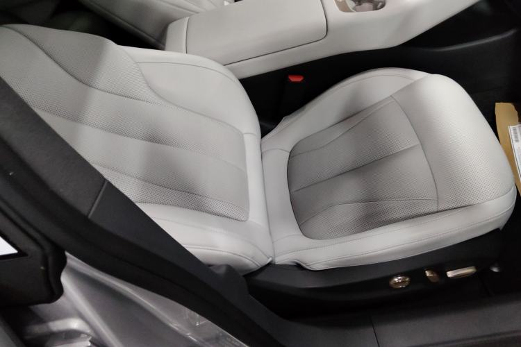 Used XPeng P7+ 2024 Long-Range Max Right Front Seat