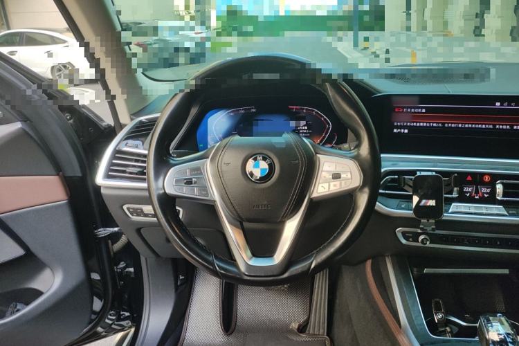 Used BMW X7 2019 xDrive40i Luxury Package with Leading Features
