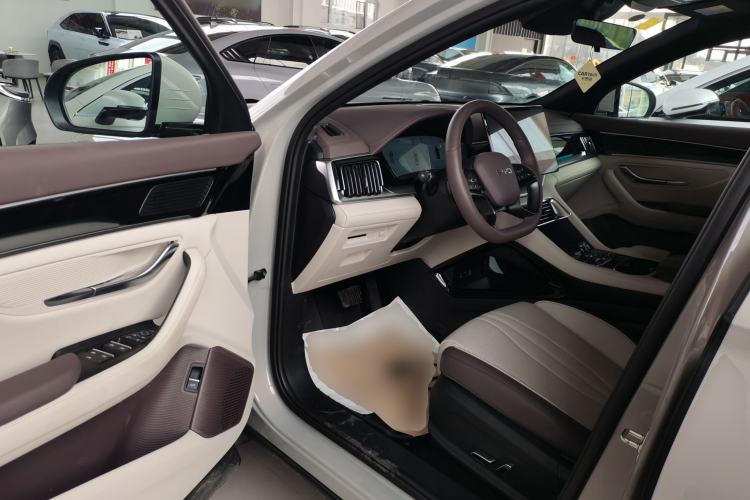 Used BYD Song PLUS New Energy 2025 DM-i Smart Drive 112KM Prestige Model Driver Seat