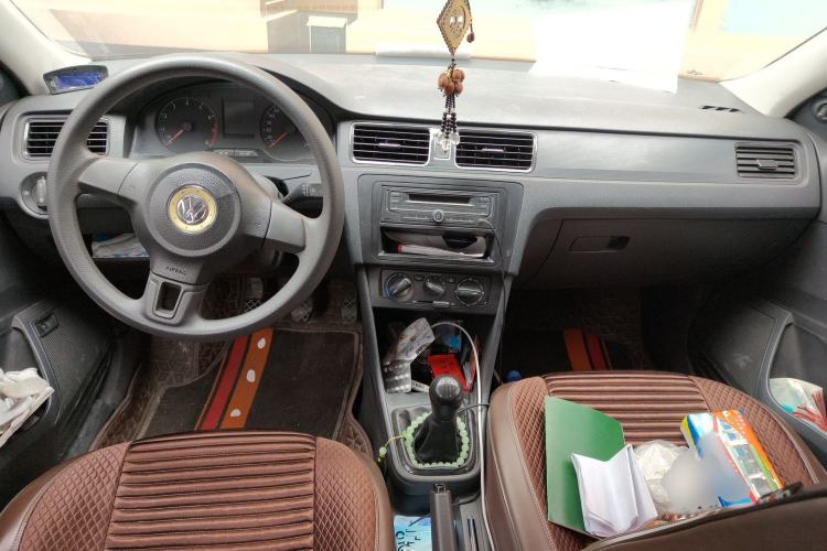 Used Volkswagen Santana 2015 1.6L Manual Fashion Edition