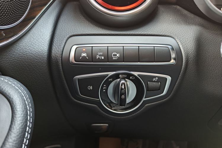 Used Mercedes-Benz GLC 2017 GLC 260 4MATIC Luxury Model