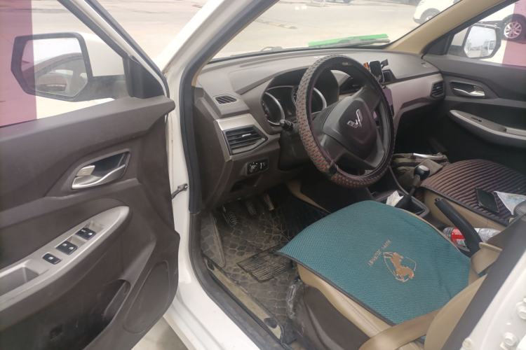 Used Wuling Hongguang 2018 1.5L S Comfort Model L2B