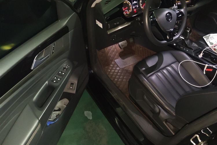 Used Volkswagen Passat 2020 280TSI Business Edition China VI Standard Driver Seat