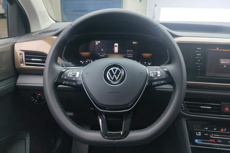 Used Volkswagen Tharu 2022 280TSI Two-Wheel Drive Comfort Edition